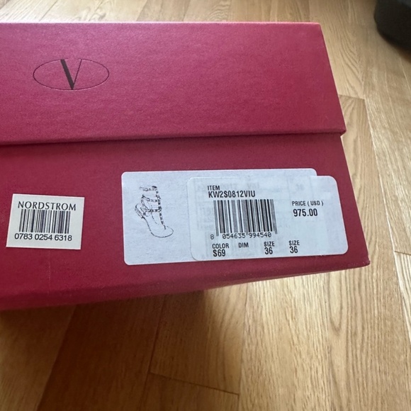 Valentino Rockstud Sandals - Picture 5 of 6